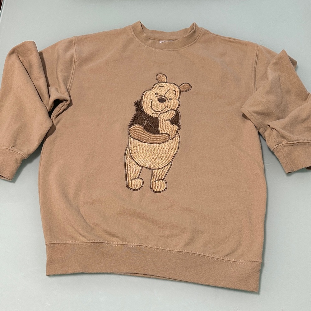 Brown Character Embroidered Women’s Sweatshirt